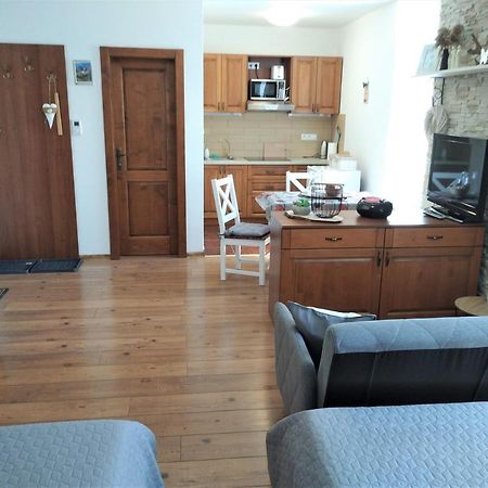 Apartman Jurko - Stara Morava ตาตรันสกา ลอมนีจา ภายนอก รูปภาพ