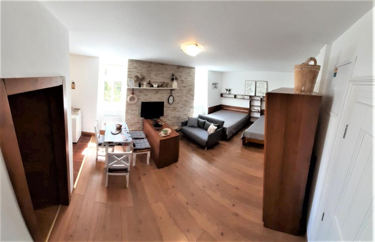 Apartman Jurko - Stara Morava ตาตรันสกา ลอมนีจา ภายนอก รูปภาพ