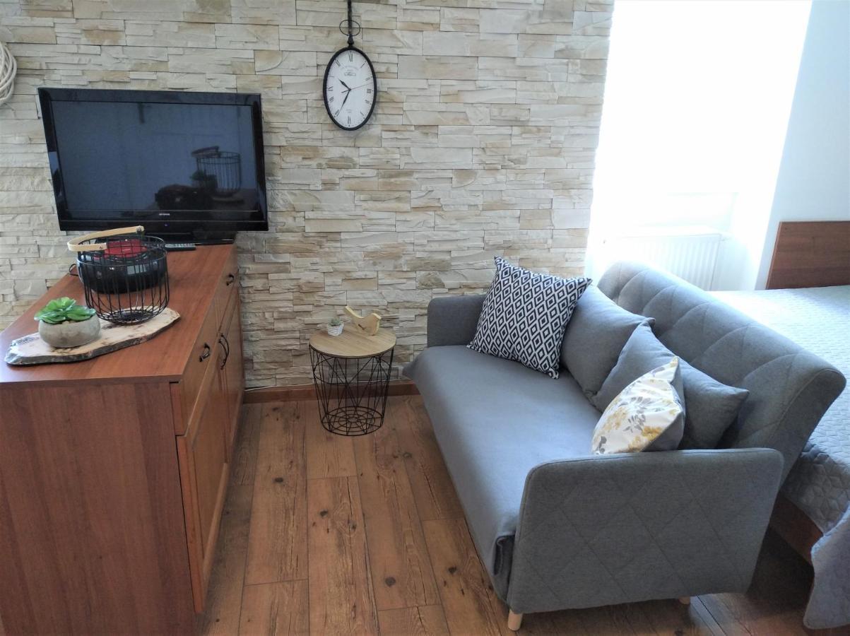 Apartman Jurko - Stara Morava ตาตรันสกา ลอมนีจา ภายนอก รูปภาพ
